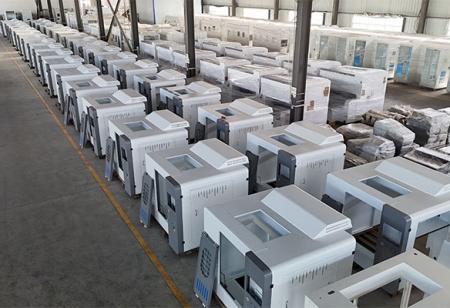 武汉机箱加工里，铝合金和钢材谁才是 “实用优势典范”？