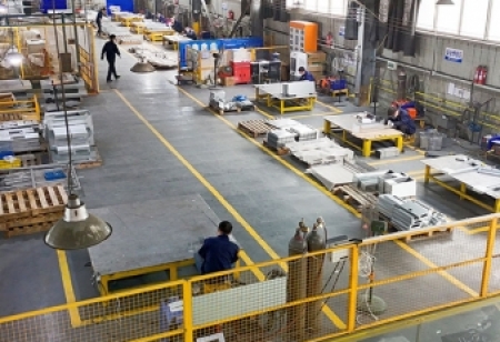 通讯机房换新柜,为何偏爱模块化武汉钣金控制柜?